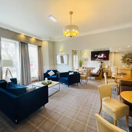 West Lynn Serviced Apartments Spacious & Free Parking-3
